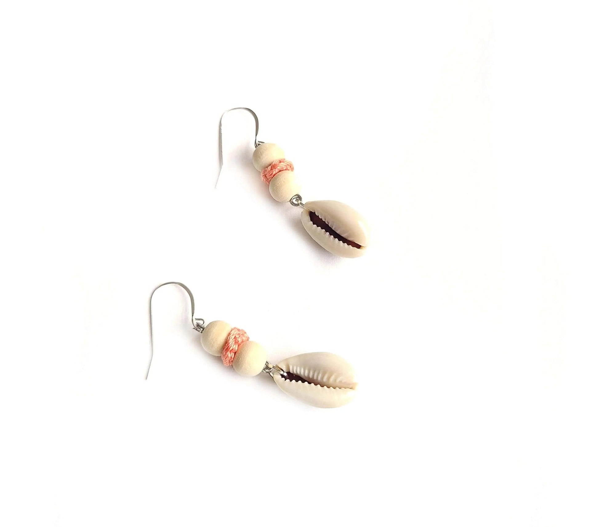 Petite Cowrie Shell-2